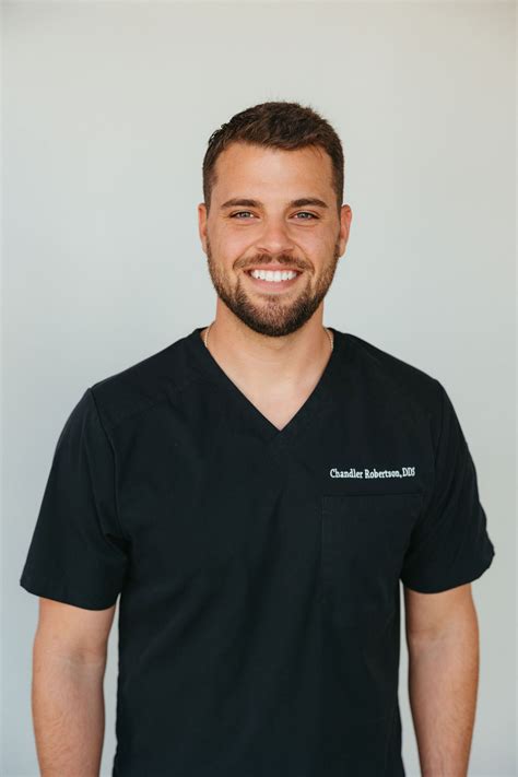 Let the Top Dentist in Sparta Help Your Family Smile 